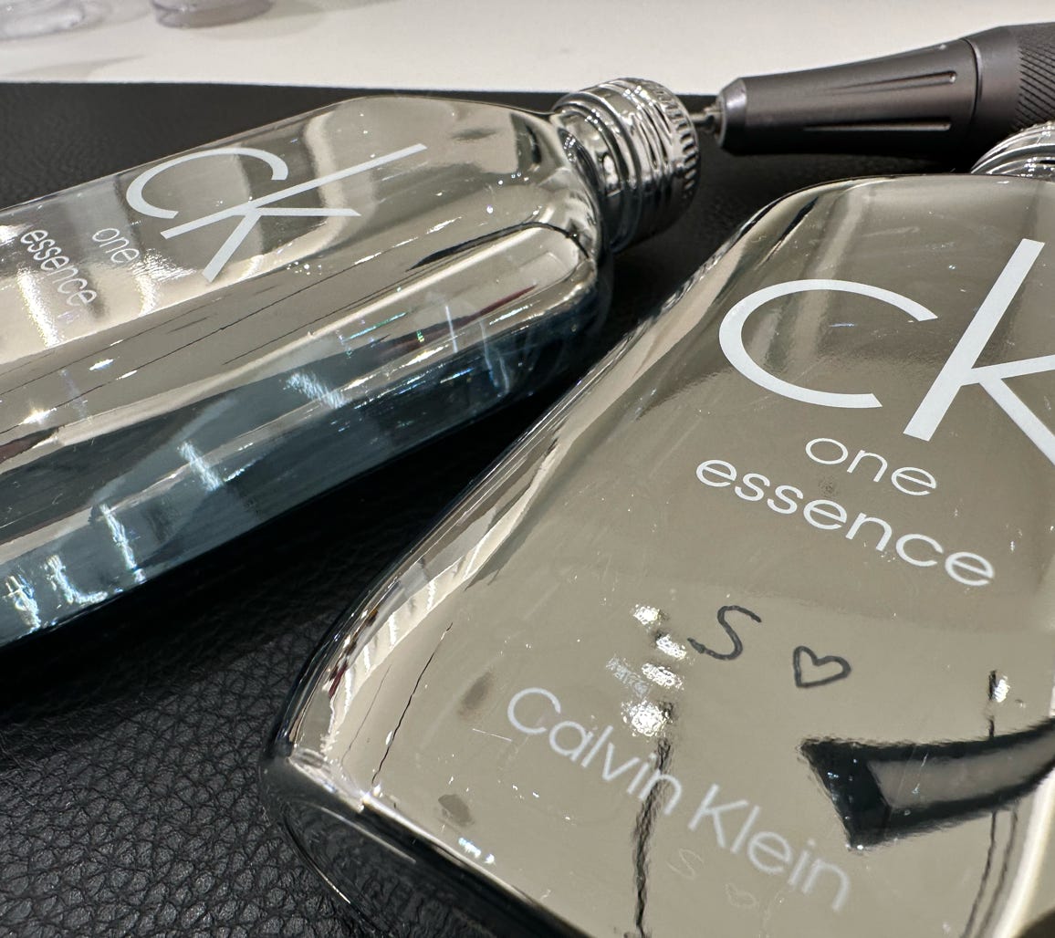 Personalisierte Duftflaschen mit Initialien