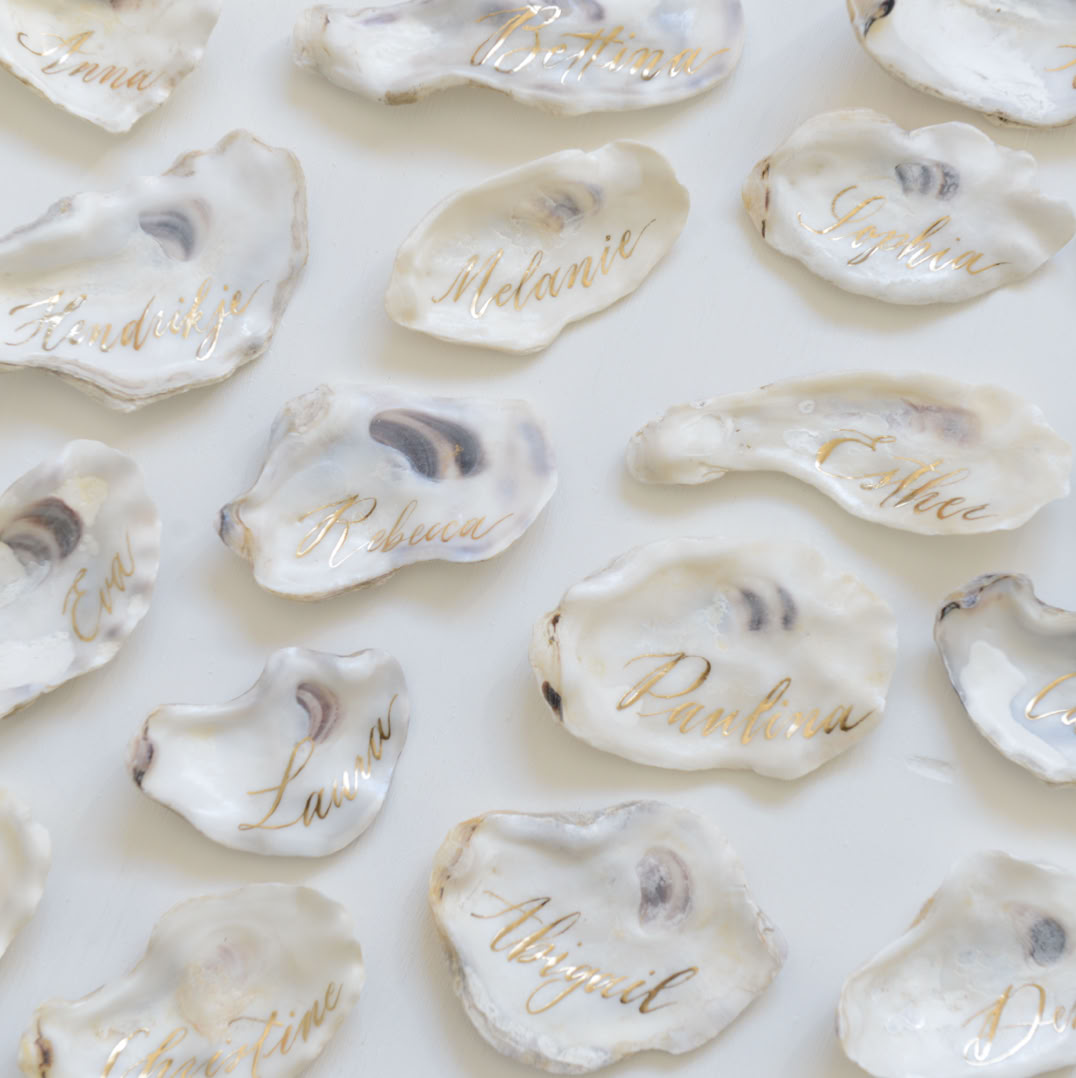 kalligraphie auf muscheln